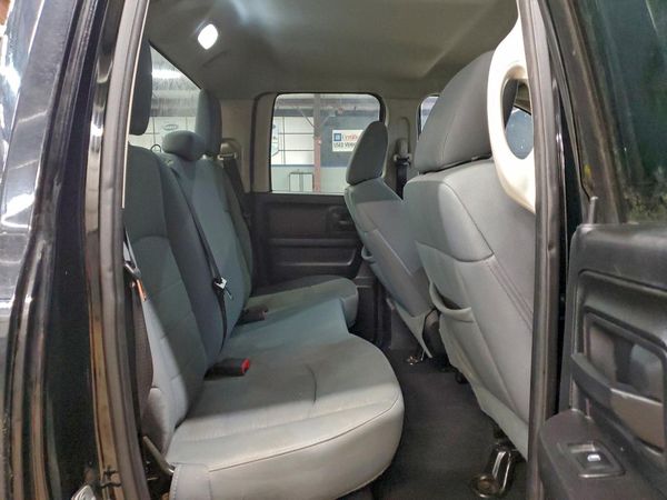 2013 RAM 1500 ST QUAD CAB 4X2