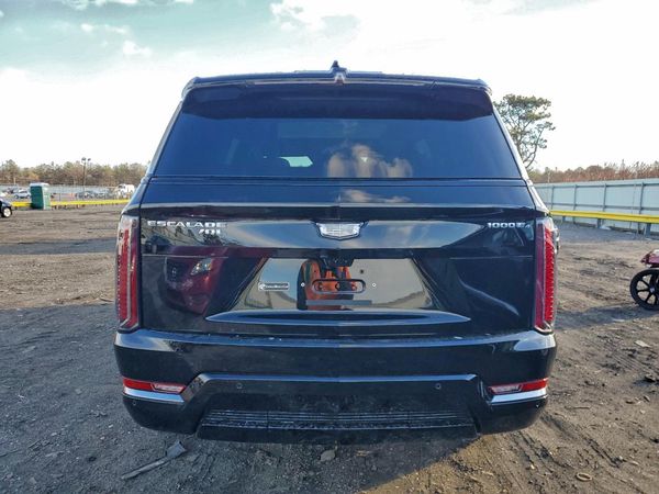 2026 CADILLAC ESCALADE IQ Sport 1
