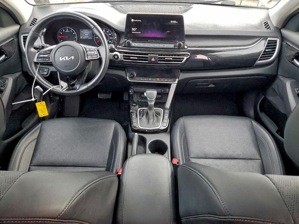 2022 KIA SELTOS EX
