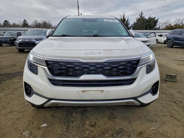2022 KIA SELTOS EX