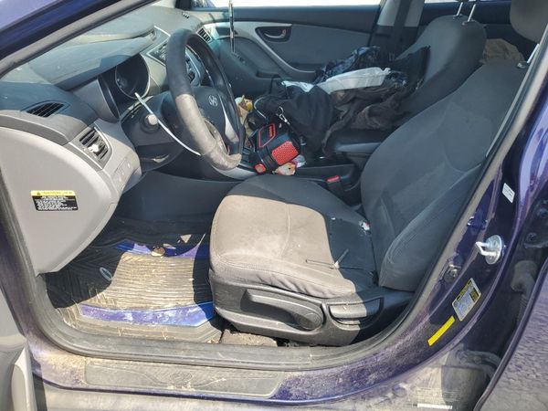 2013 HYUNDAI ELANTRA — DENT