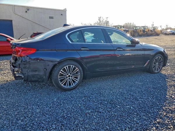2018 BMW 530