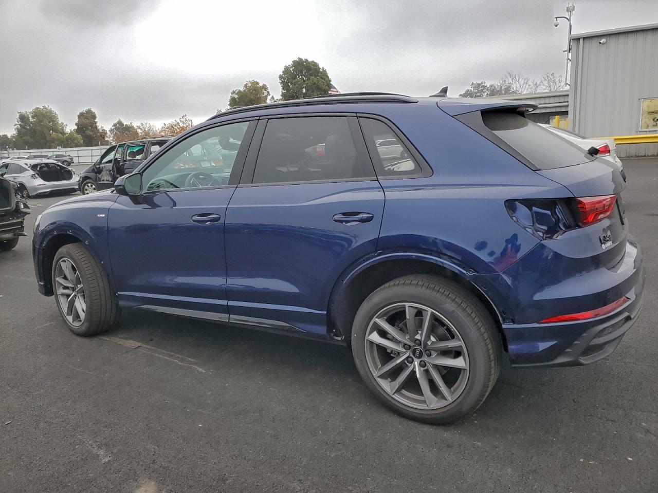 2025 AUDI Q3 S Line quattro Premium