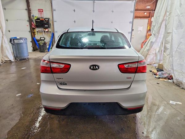2016 KIA RIO