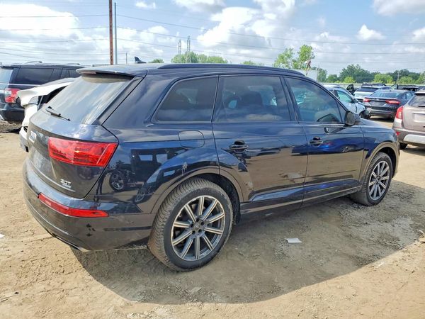 2017 AUDI Q7 quattro Premium Plus