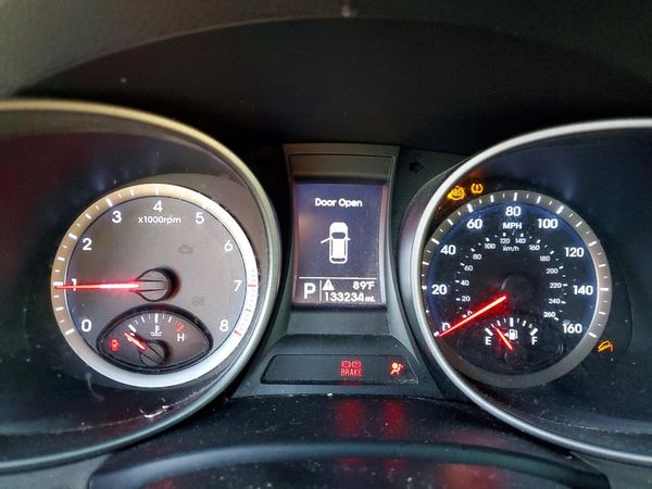 2016 HYUNDAI SANTA FE Base