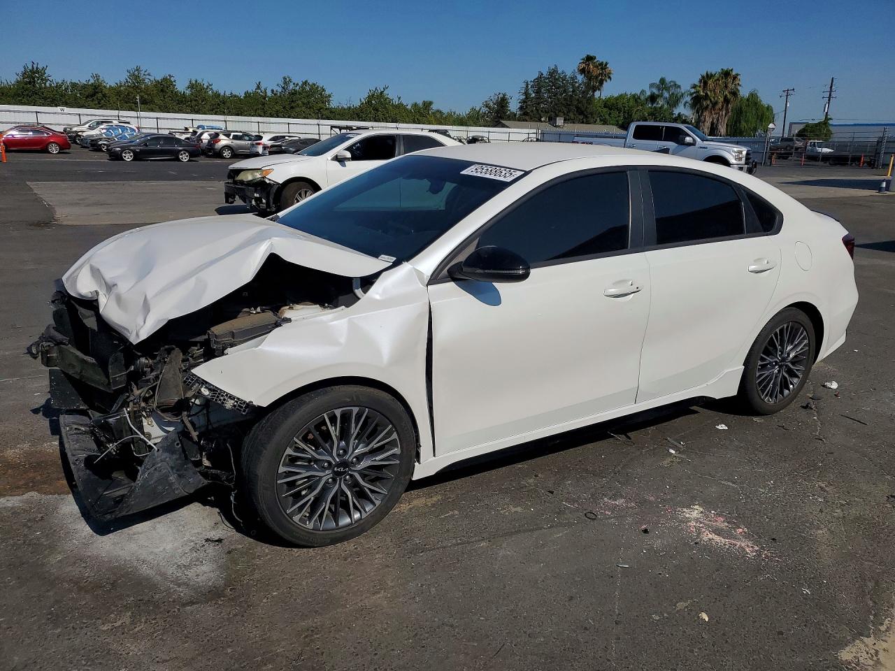 2023 KIA FORTE GT Line