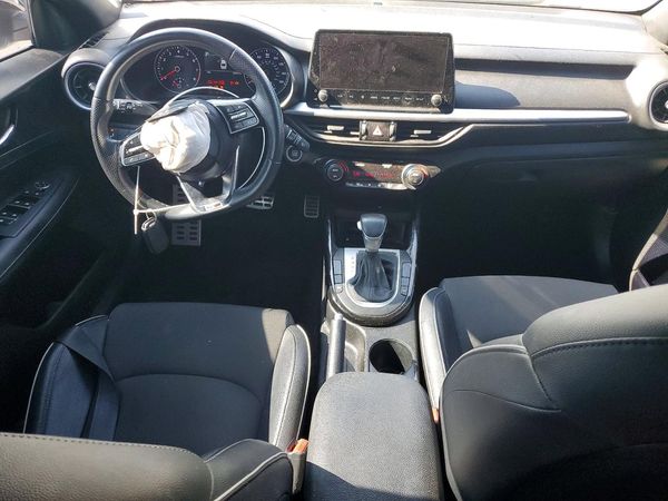 2023 KIA FORTE GT Line