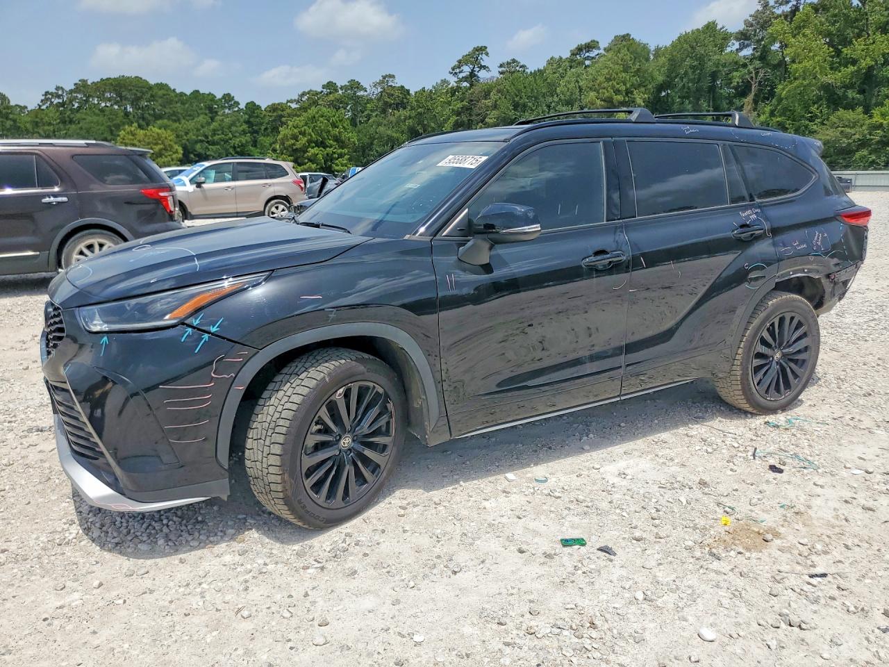 2023 TOYOTA HIGHLANDER