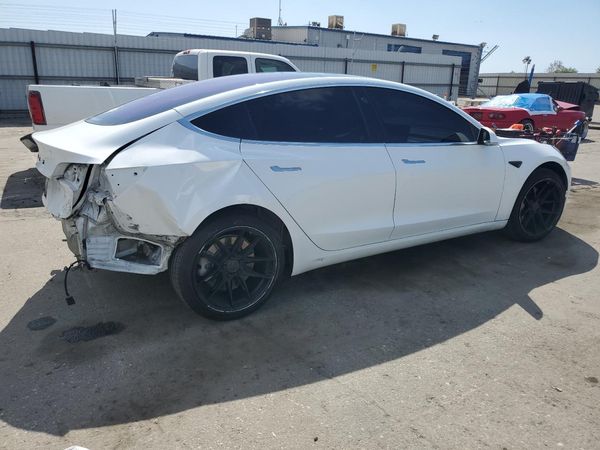 2017 TESLA MODEL 3