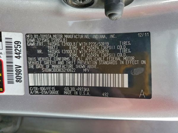 2012 TOYOTA SIENNA