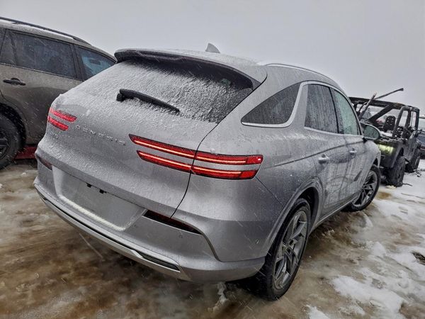 2023 GENESIS G70