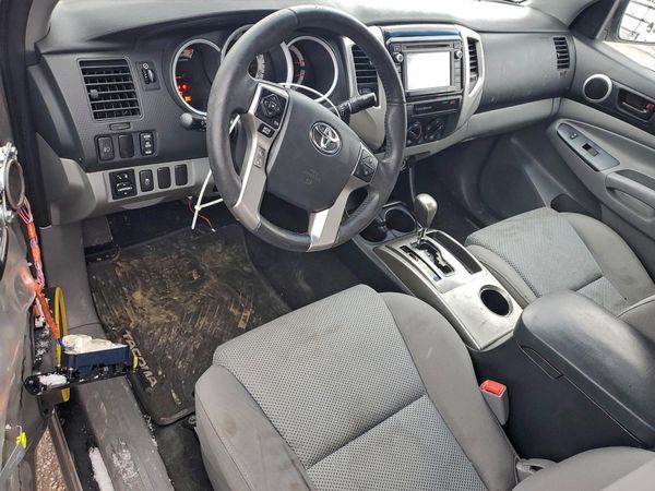 2015 TOYOTA TACOMA Delux Grade