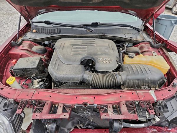 2016 CHRYSLER 300 Limited