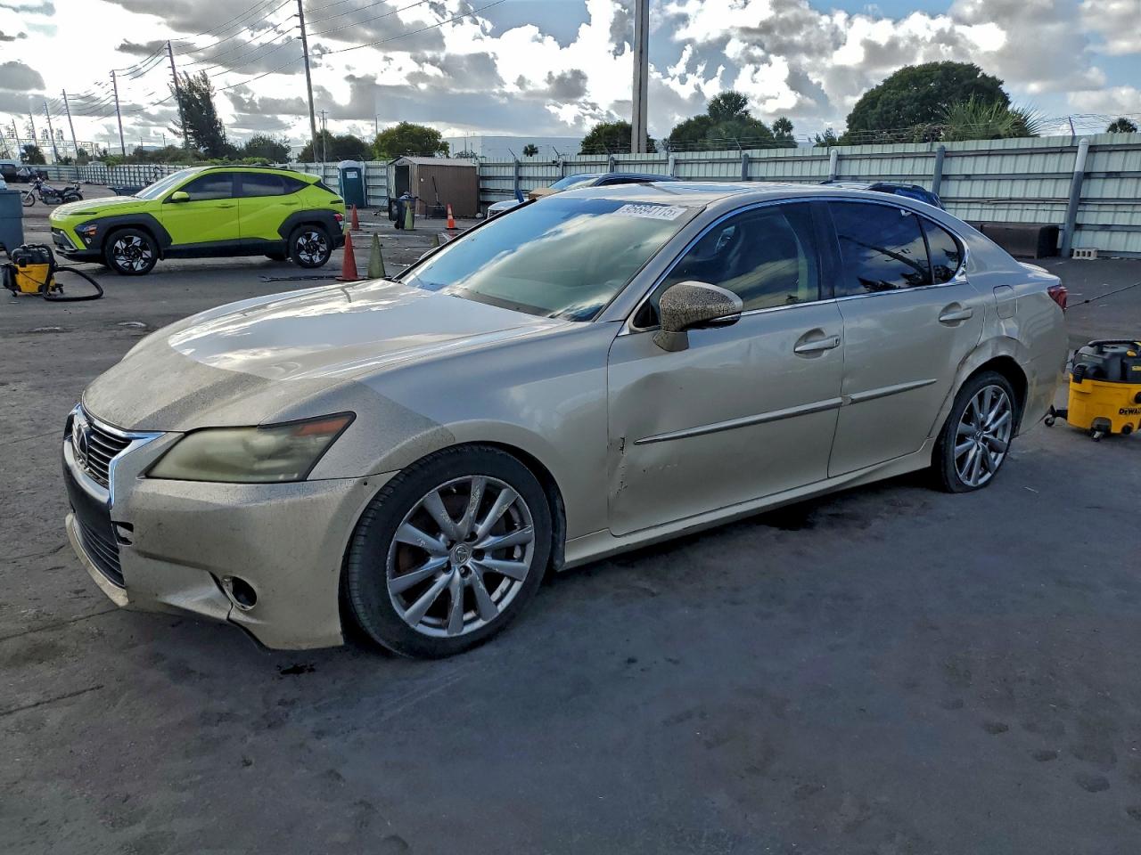 2013 LEXUS GS 350 — Front 3/4