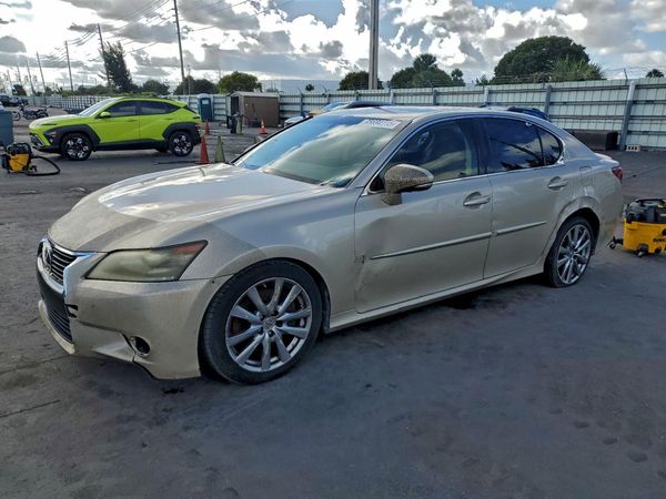 2013 LEXUS GS 350 — Front 3/4