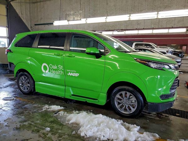 2022 TOYOTA SIENNA