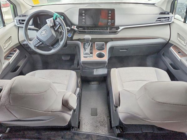 2022 TOYOTA SIENNA