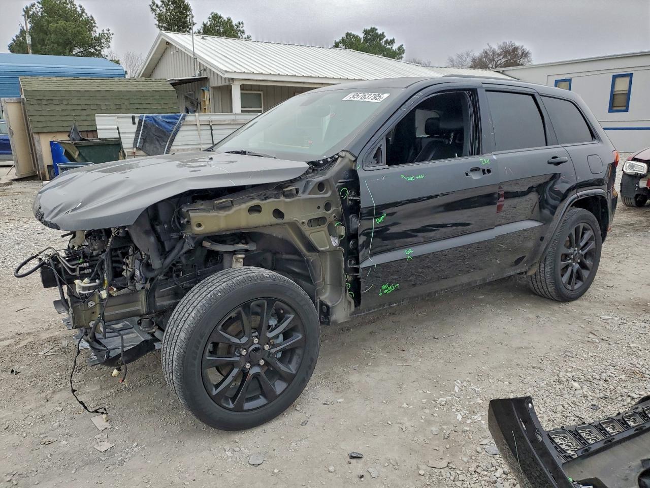 2020 JEEP GRAND CHEROKEE LAREDO 4X4