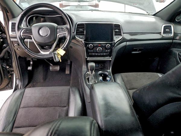 2020 JEEP GRAND CHEROKEE LAREDO 4X4