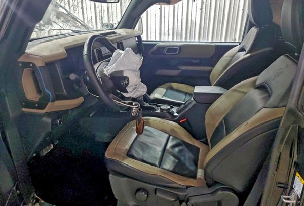 2022 FORD BRONCO