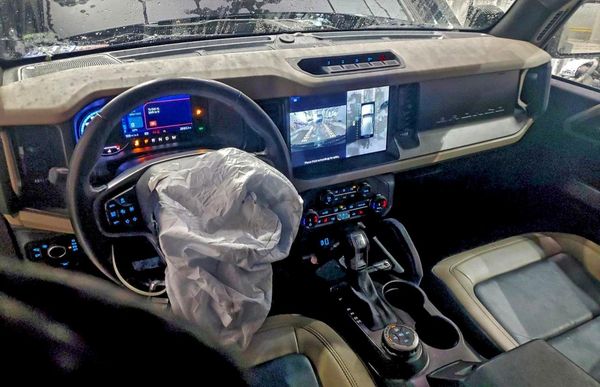 2022 FORD BRONCO