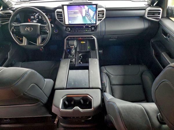 2023 TOYOTA TUNDRA Platinum