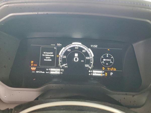 2023 TOYOTA TUNDRA Platinum