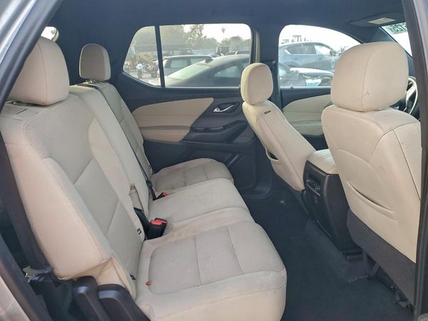 2023 CHEVROLET TRAVERSE LS
