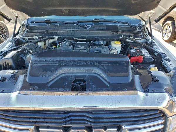 2019 RAM 2500 Big Horn — Engine bay