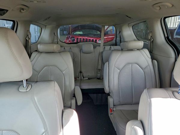 2021 CHRYSLER VOYAGER LXI