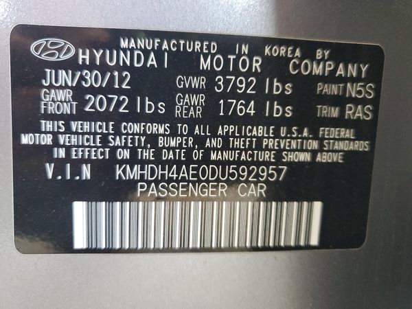 2013 HYUNDAI ELANTRA