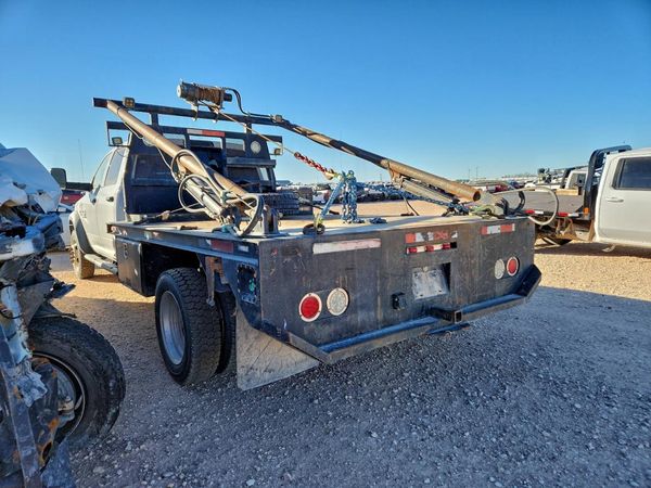 2018 RAM 5500 CREW CAB CHASSIS