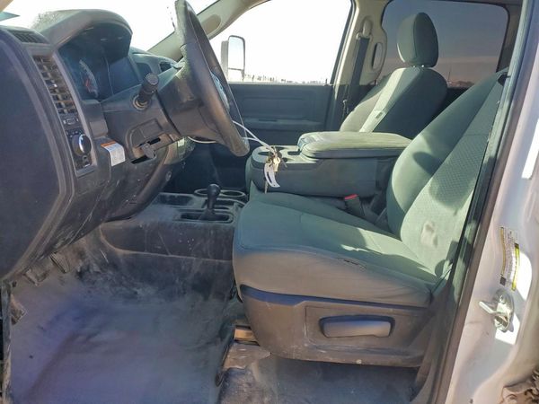 2018 RAM 5500 CREW CAB CHASSIS