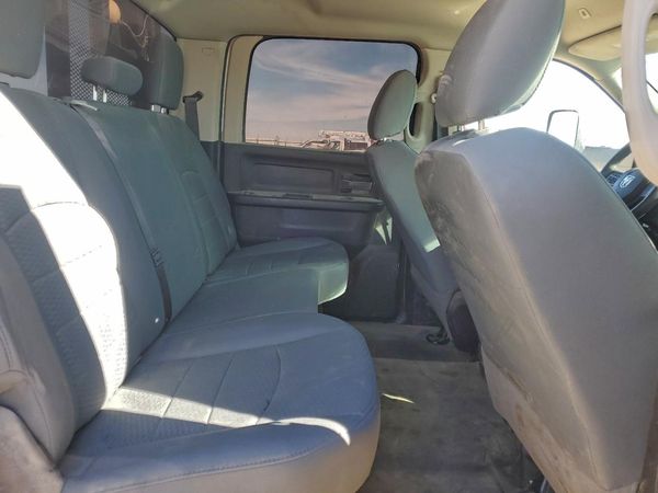 2018 RAM 5500 CREW CAB CHASSIS
