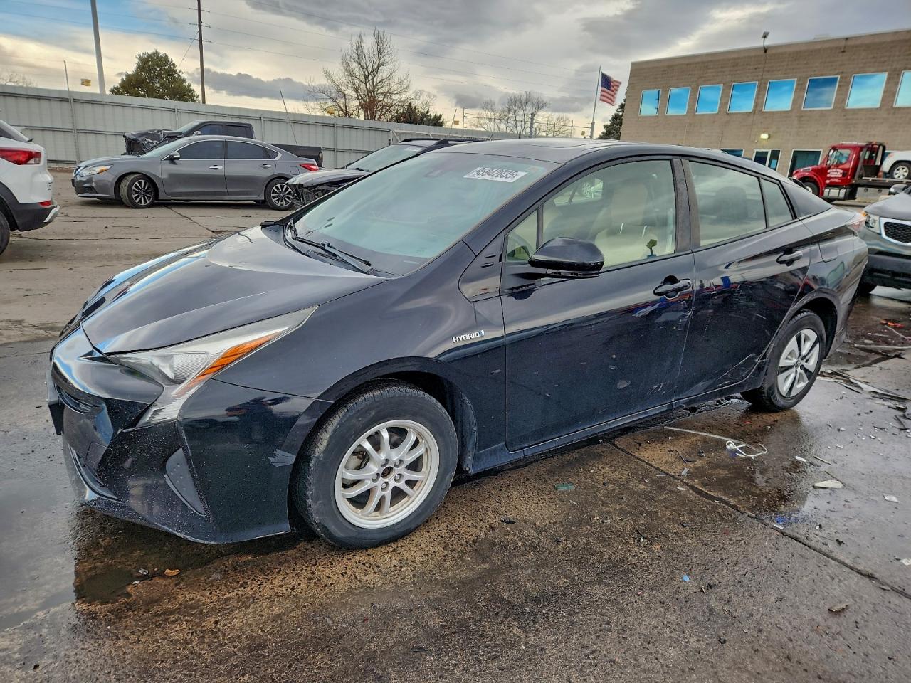 2016 TOYOTA PRIUS