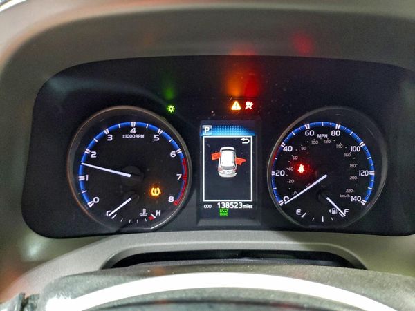 2017 TOYOTA RAV4 XLE