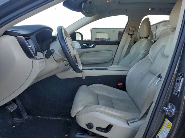 2018 VOLVO XC60