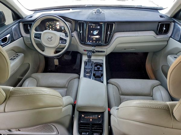 2018 VOLVO XC60