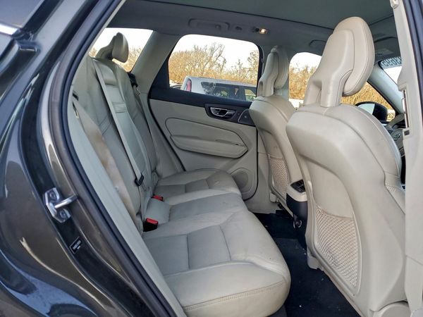 2018 VOLVO XC60
