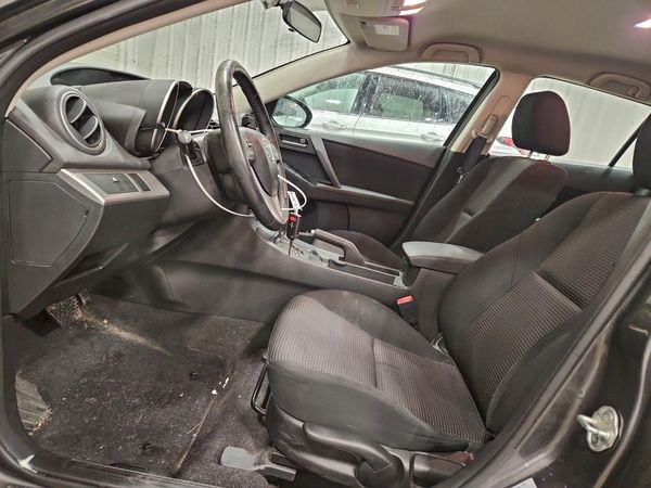 2012 MAZDA 3 Touring/GS — DENT