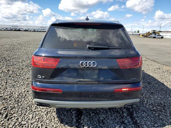 2017 AUDI Q7 quattro Premium