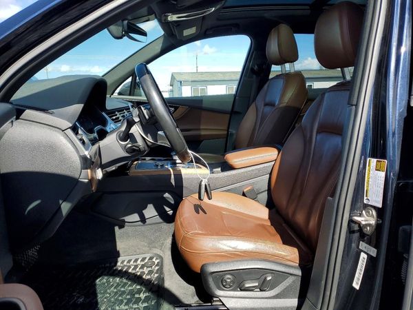 2017 AUDI Q7 quattro Premium