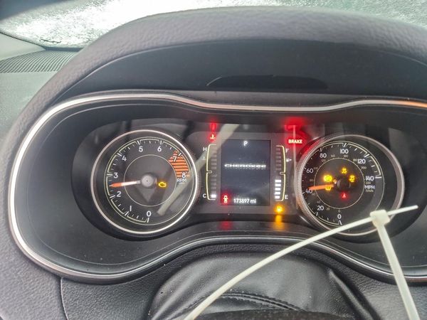 2019 JEEP CHEROKEE