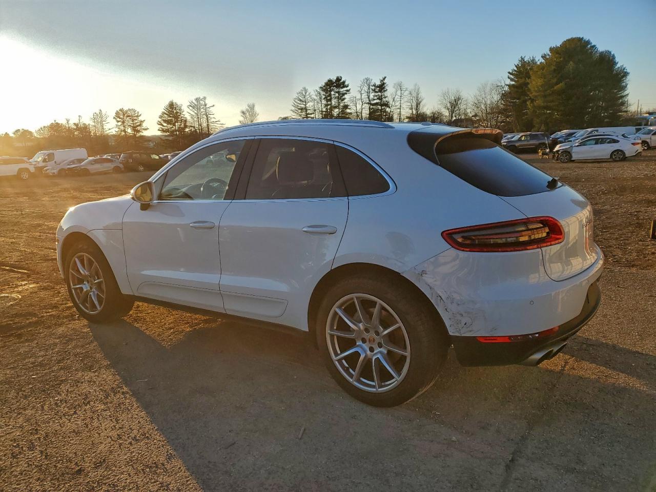2017 PORSCHE MACAN