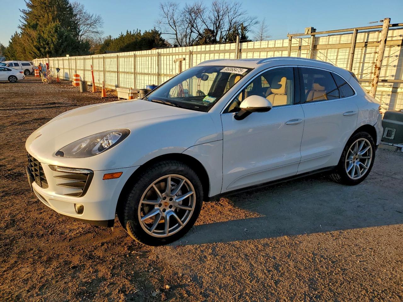 2017 PORSCHE MACAN
