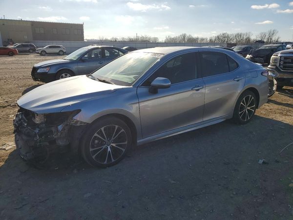 2019 TOYOTA CAMRY