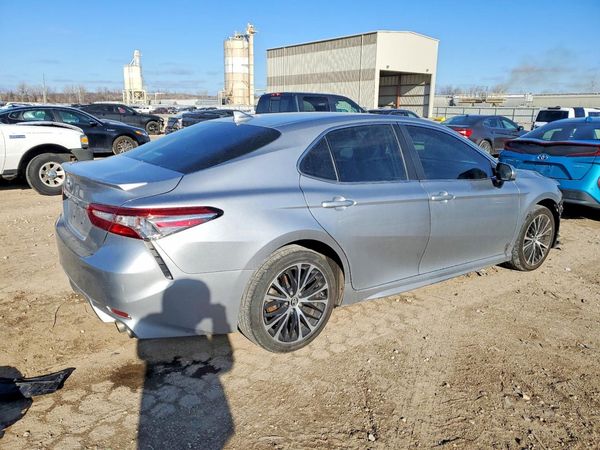 2019 TOYOTA CAMRY