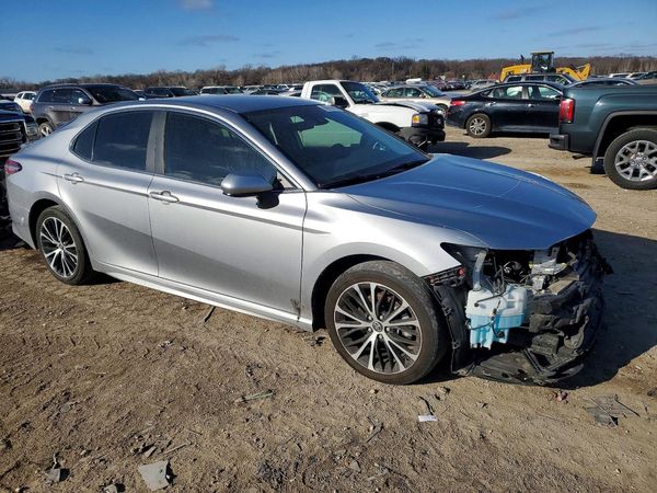 2019 TOYOTA CAMRY