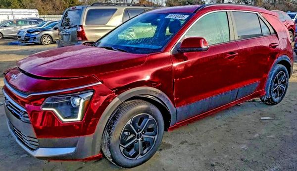 2025 KIA NIRO
